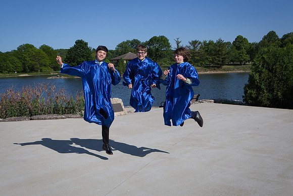 LisleGrads05